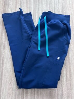 Figs Yola 2.0 Scrub Pants in Sapphire.